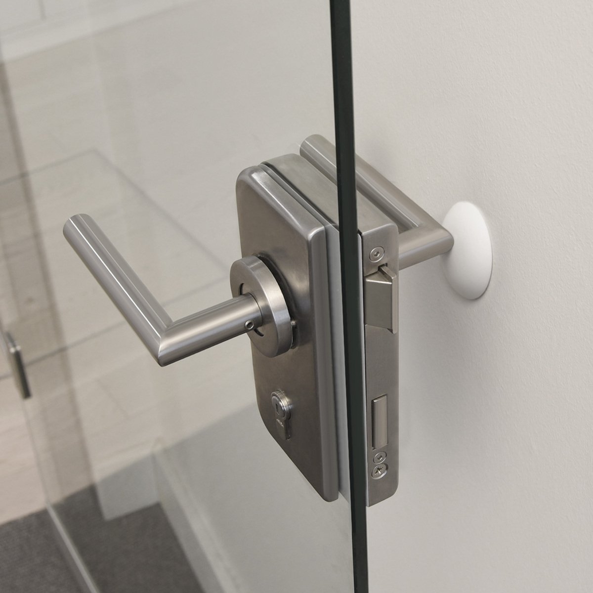 navaris-wand-t-rpuffer-10er-set-selbstklebend-40mm-wei-schaumstoff image 2