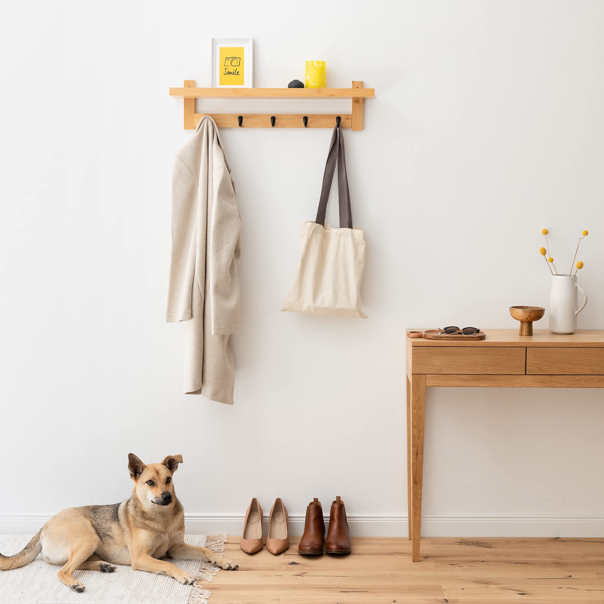 navaris-living-wandgarderobe-bambus-ablage-74x12x18cm-5-haken image 2