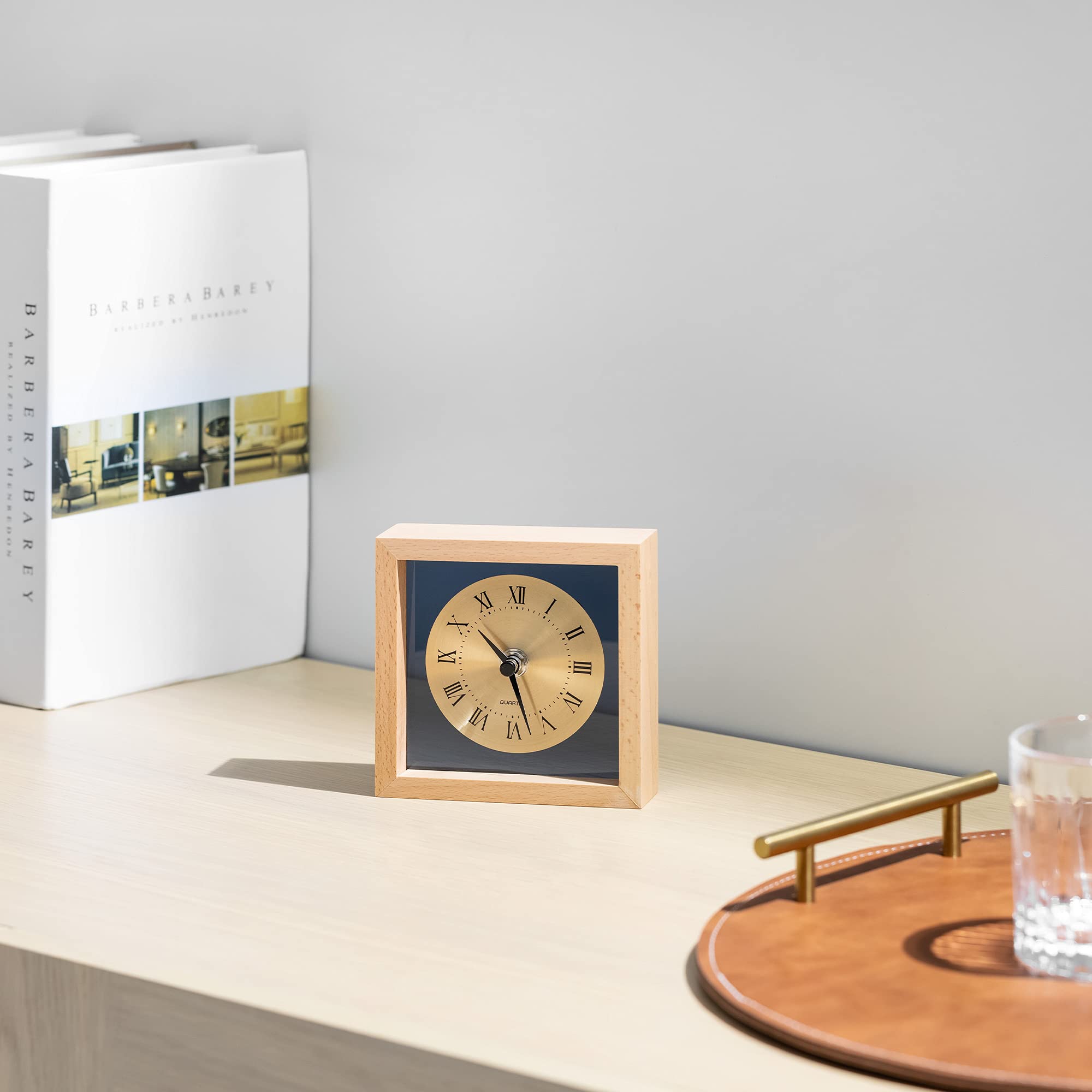 navaris-living-tischuhr-holz-quadratisch-hellbraun-gold-vintage image 3