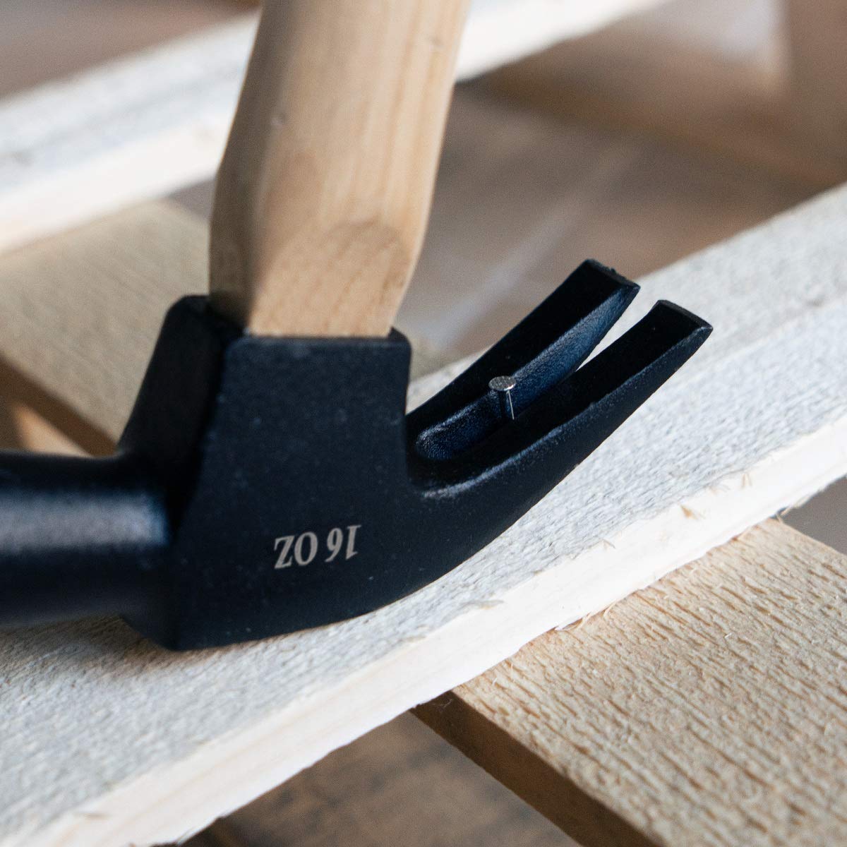 navaris-klauenhammer-hickory-holzstiel-33-cm-450-g-edelstahl image 3
