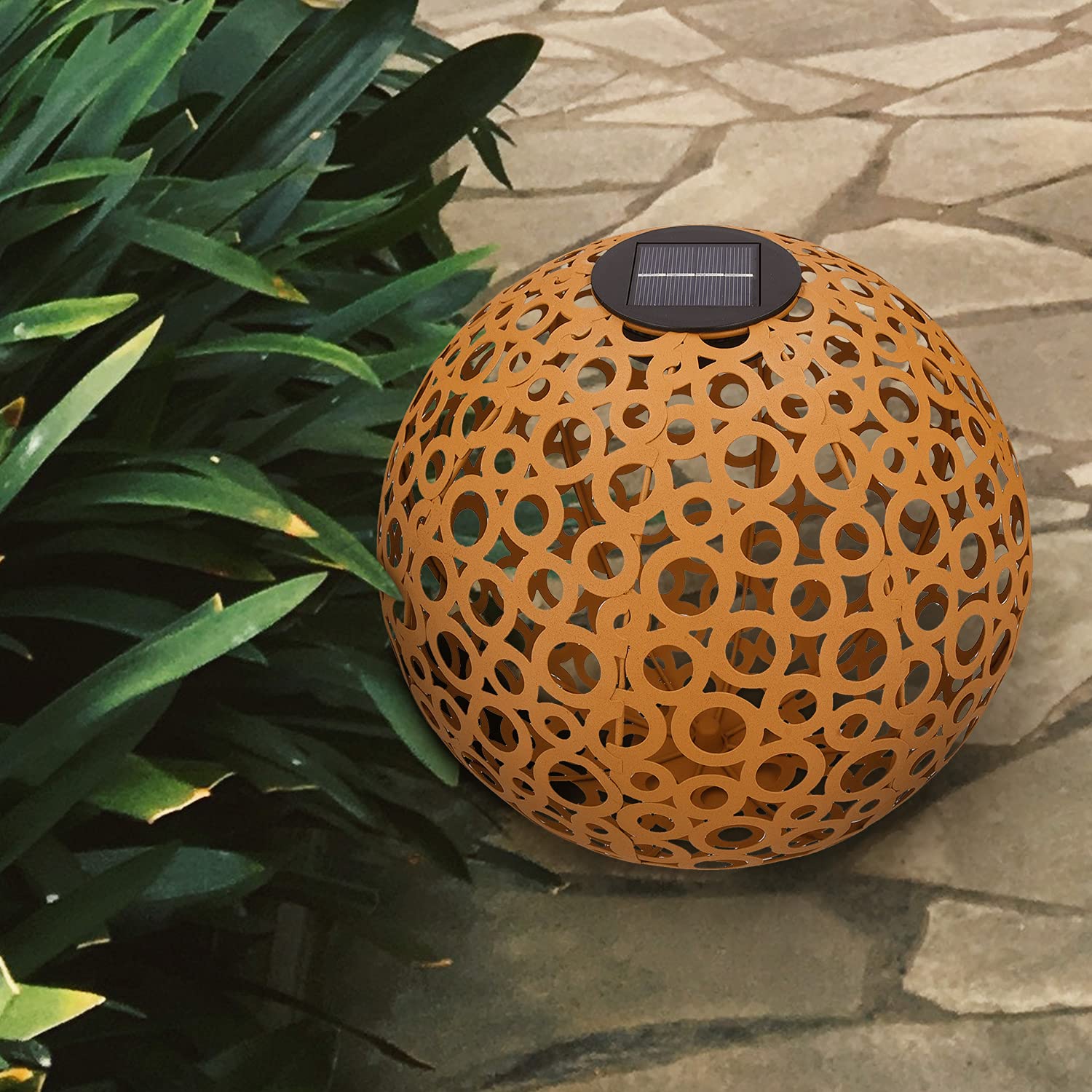 navaris-lighting-led-solar-kugel-metall-30cm-orientalisch image 3