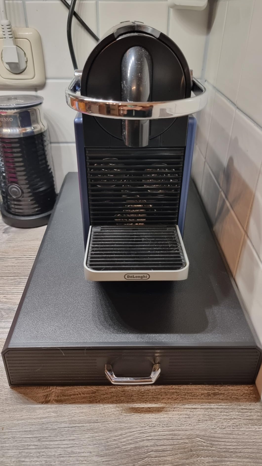 Praktisch unter der Maschine
