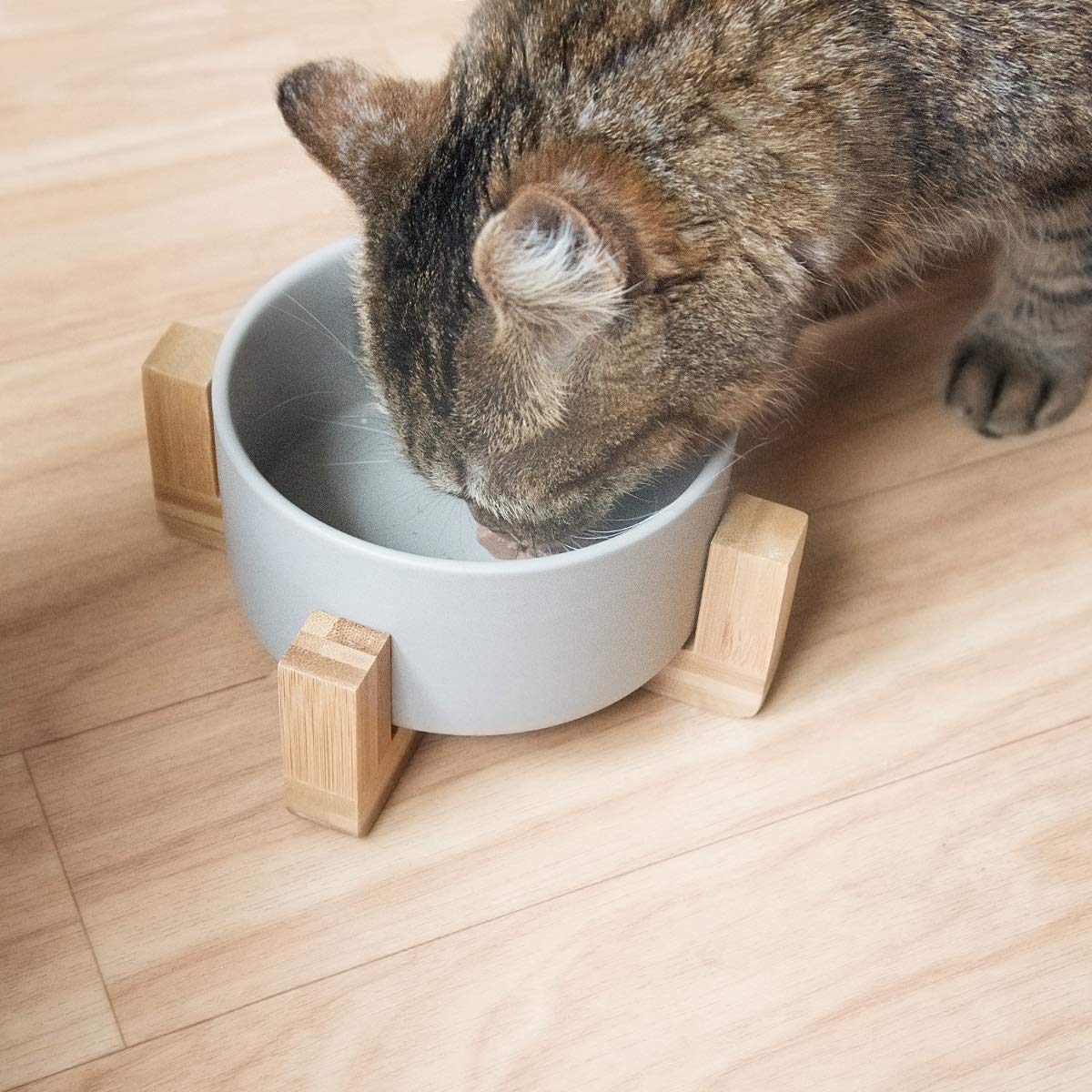 navaris-futternapf-katze-2x-keramik-grau-mit-bambushalter image 2