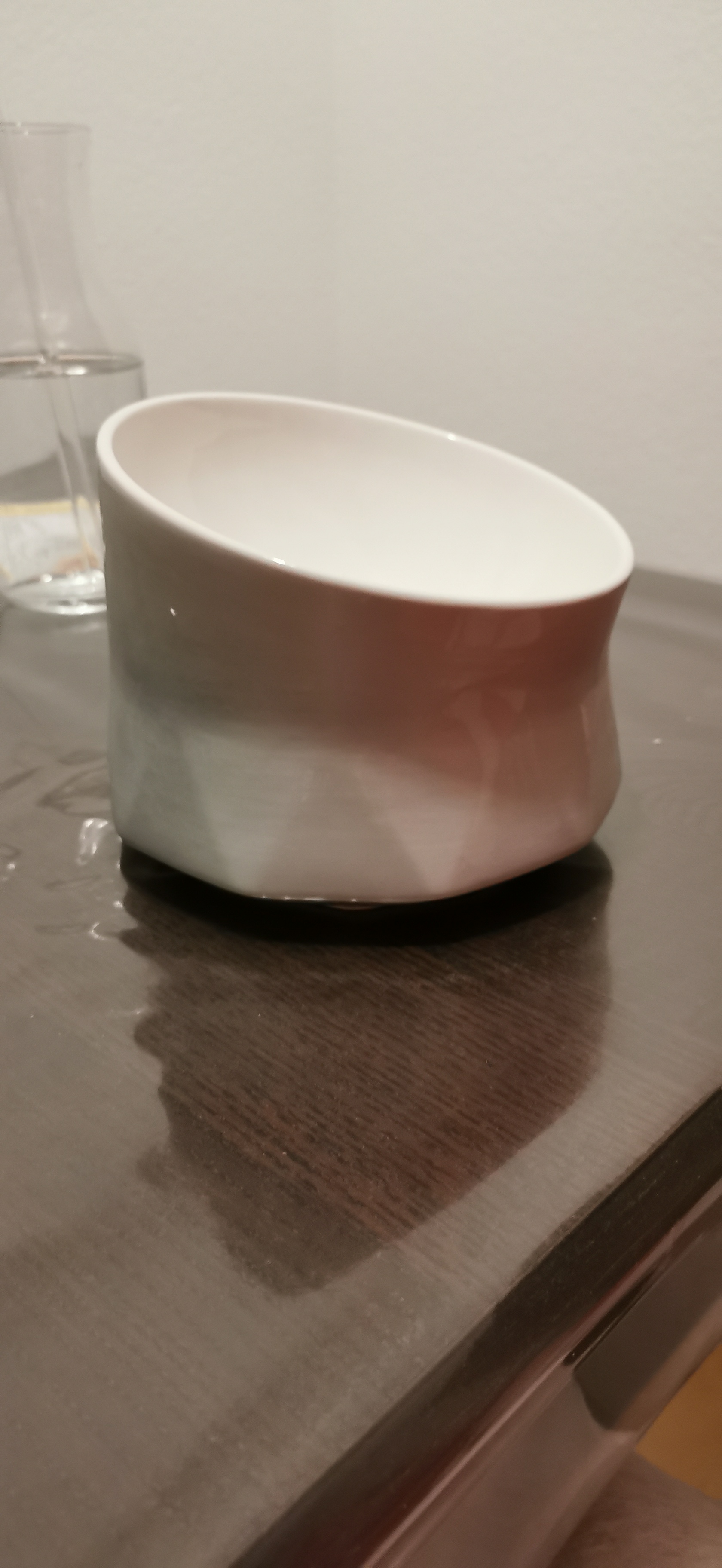 Schöne Näpfe