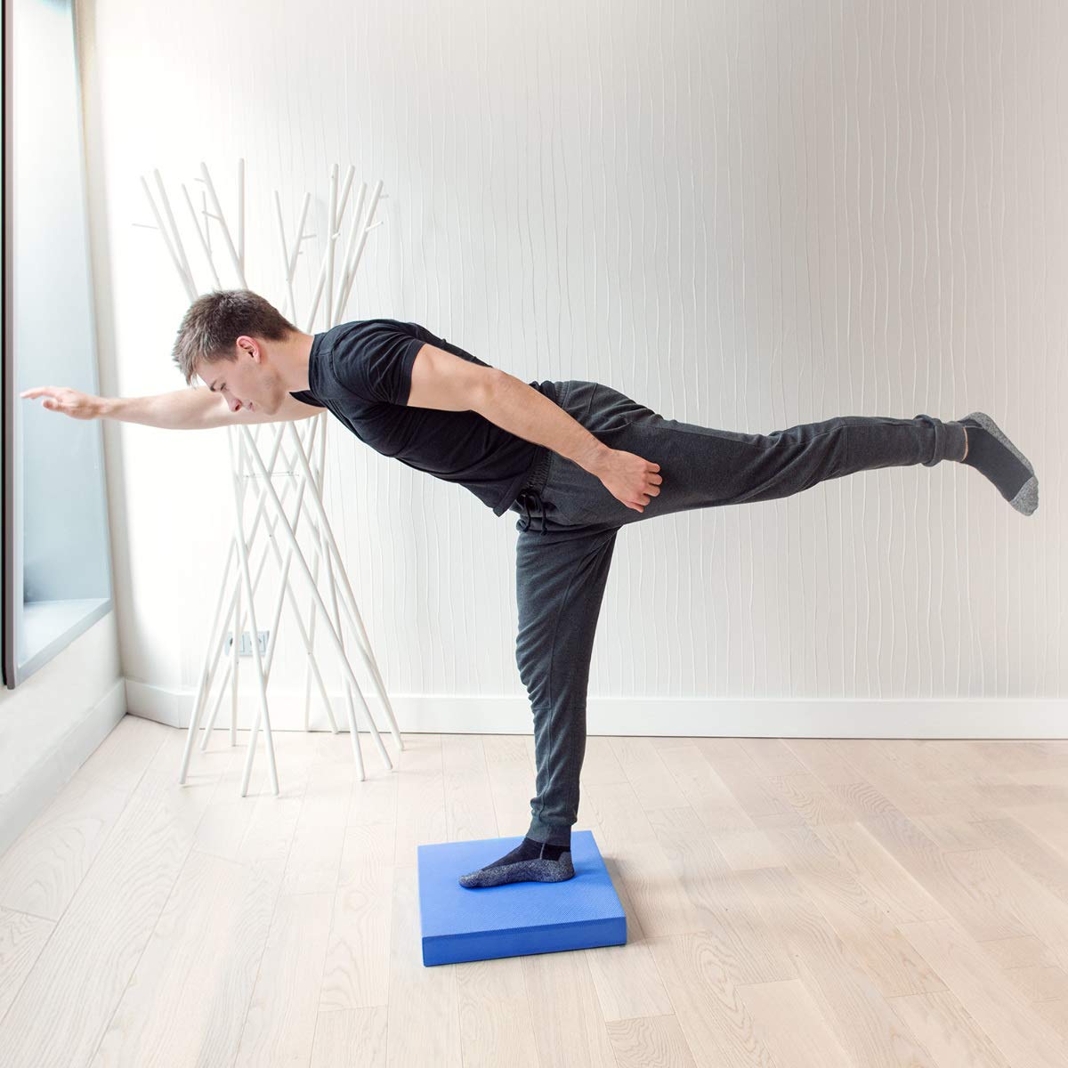 navaris-balance-pad-balancekissen-tpe-50x39x6-5-cm-blau-150-kg image 2