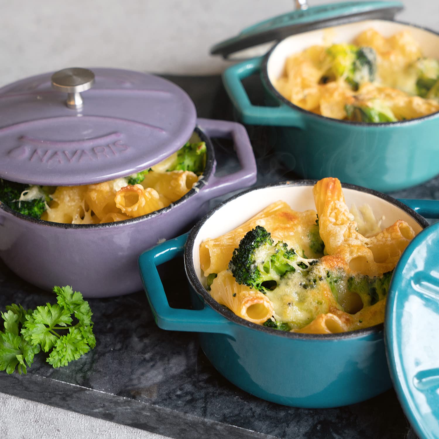 navaris-kitchen-mini-cocotte-4er-gusseisen-gr-n-lila-backofenfest image 2
